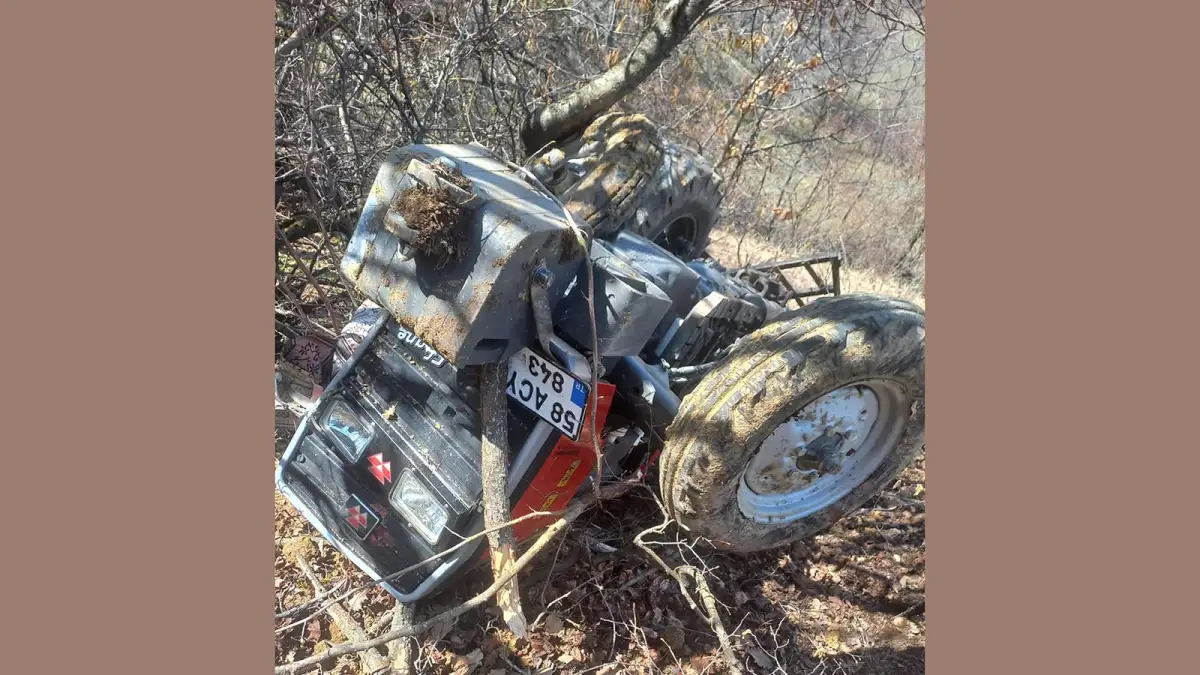 Sivas’ta Traktör Faciası: İki Kardeşten Biri Hayatını Kaybetti, Diğeri Yaralı