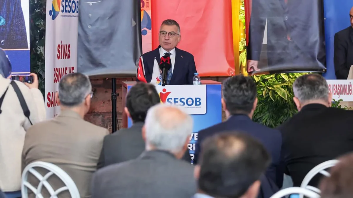 Sivas’ta Esnafın Güçlü Buluşması: Abdullah Güler’den Hakan Demirgil’e Tebrik Mesajı
