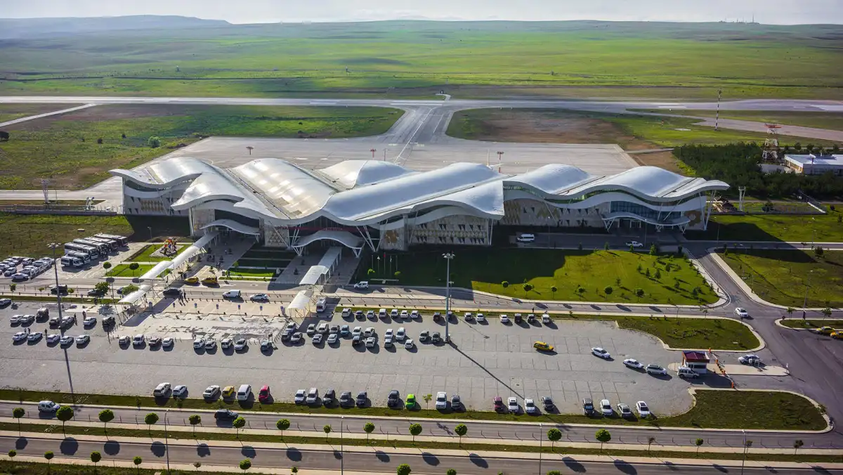 Nuri Demirağ Havalimanı’nda Yolcu Trafiği Yükselişte: 186 Bin 860 Kişiye Hizmet Verildi