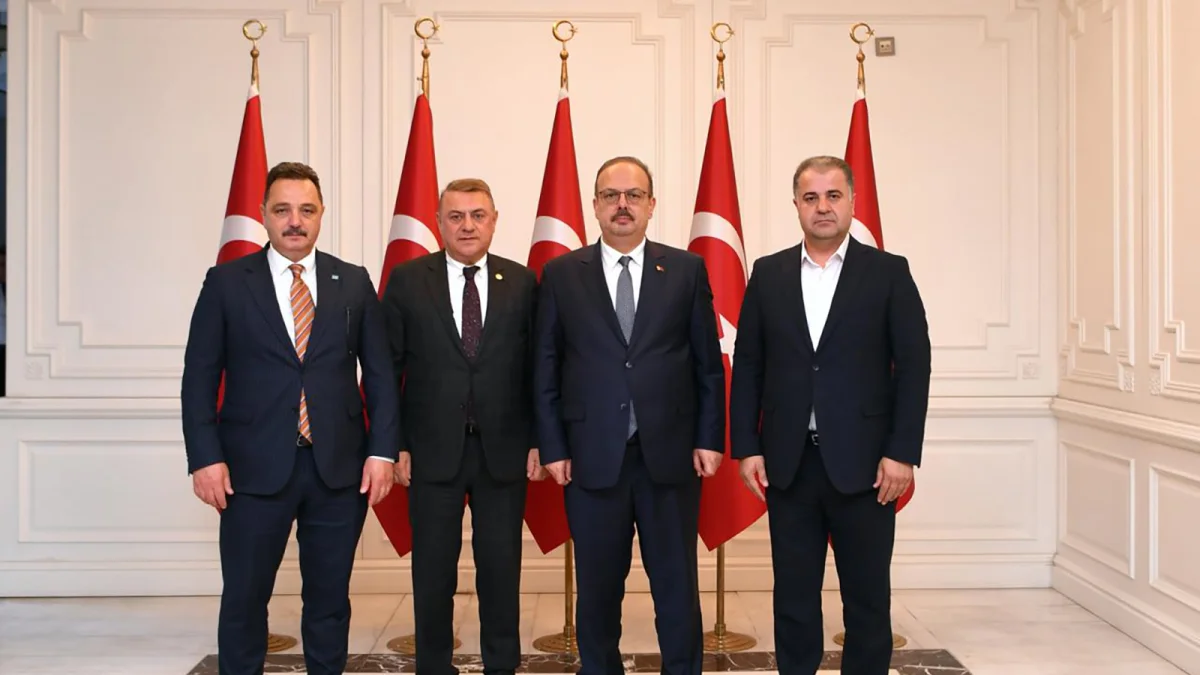 TİMBİR Heyeti Ankara Valisi Yakup Canbolat’ı Ziyaret Etti: Medyanın Geleceği Masaya Yatırıldı