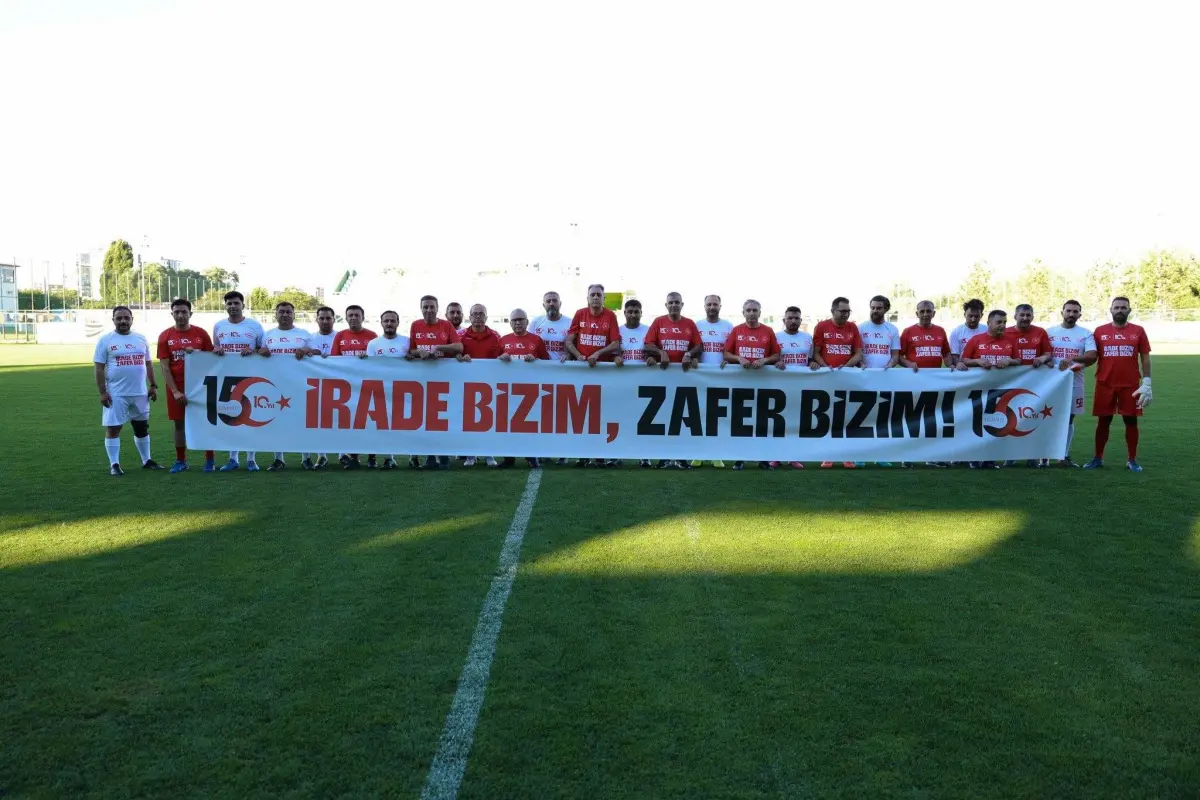 15 Temmuz Şehitleri İçin Aynı Sahada Buluştular!