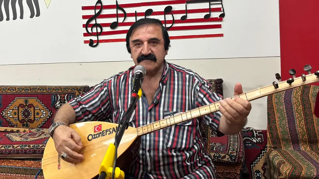 Muhsin Yazıcıoğlu İçin Yazdığı Ağıdı 17 Yıldır Gözyaşlarıyla Okuyor!