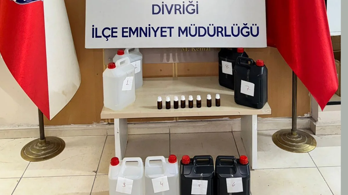 Sivas Divriği’de Kaçak Alkol Operasyonu: 40 Litre Etil Alkol ve Üretim Kitleri Ele Geçirildi